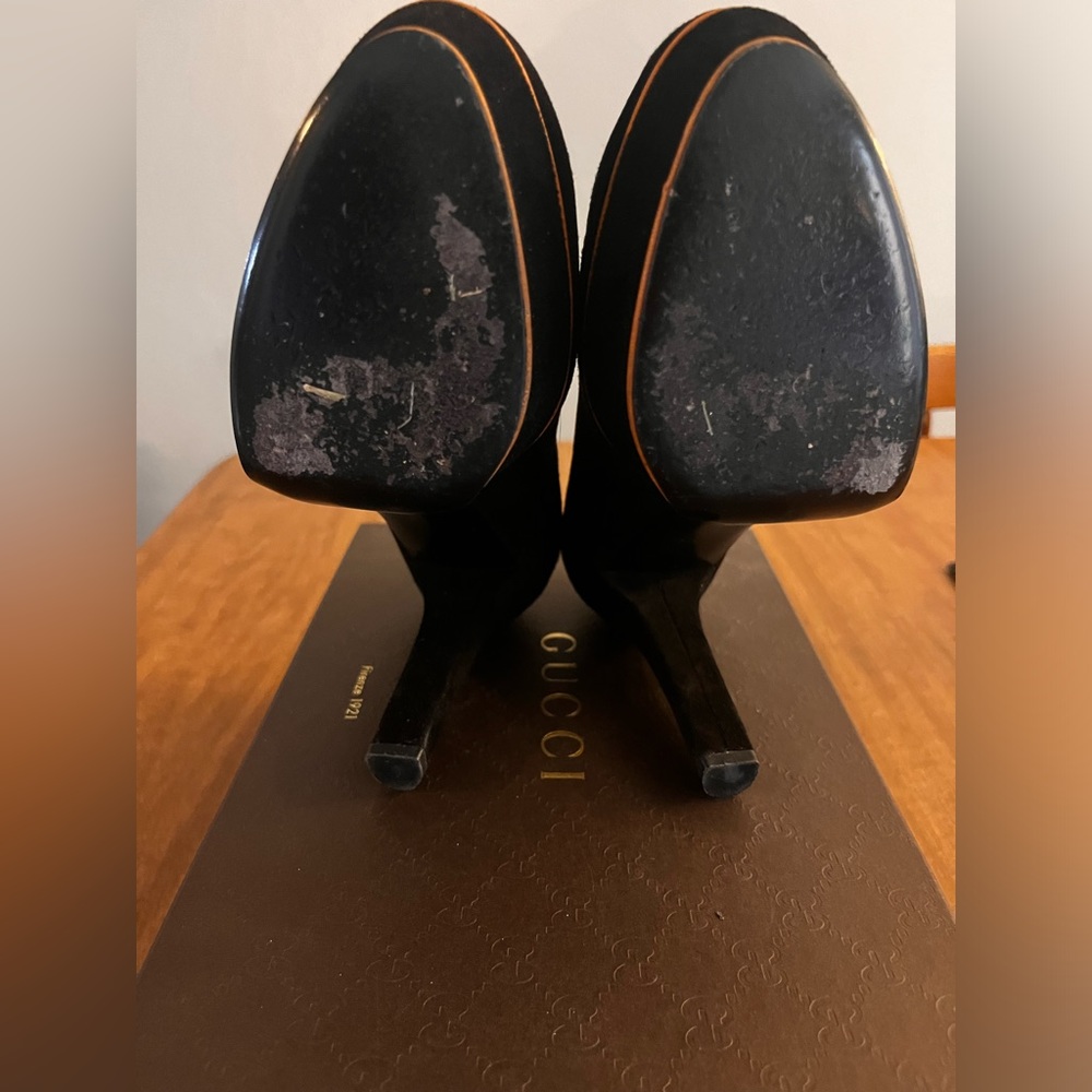 Authentic Black Gucci heels - Picture 6 of 6